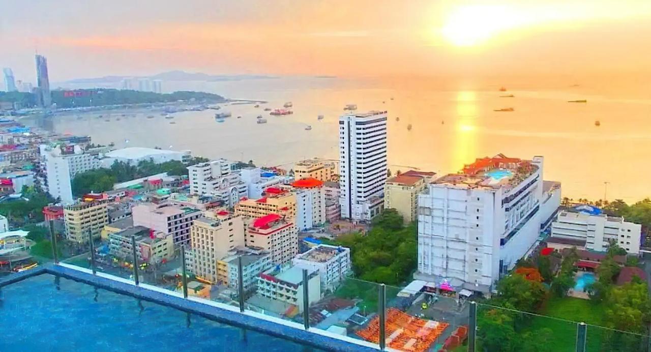 Central Pattaya Fully Equipped Condo Next To Beach Exterior photo