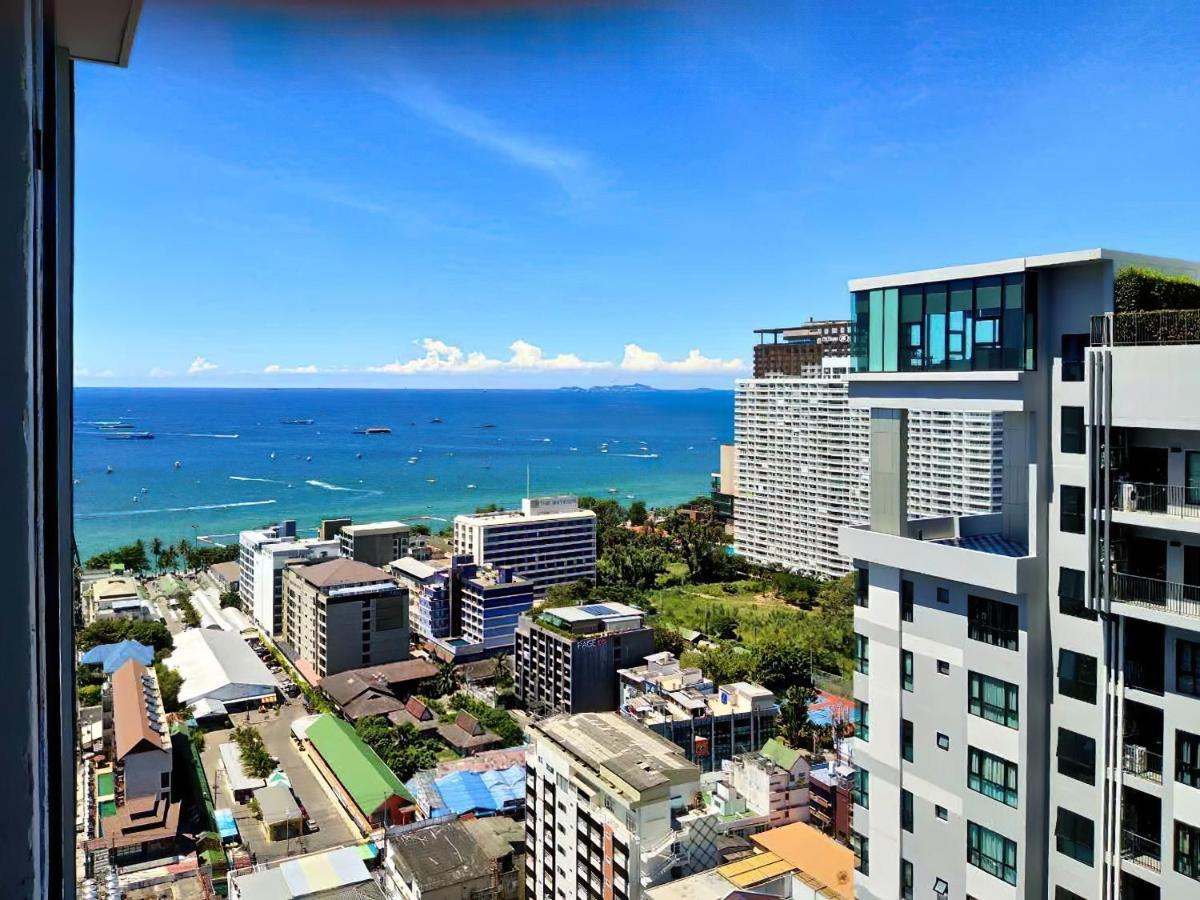 Central Pattaya Fully Equipped Condo Next To Beach Exterior photo