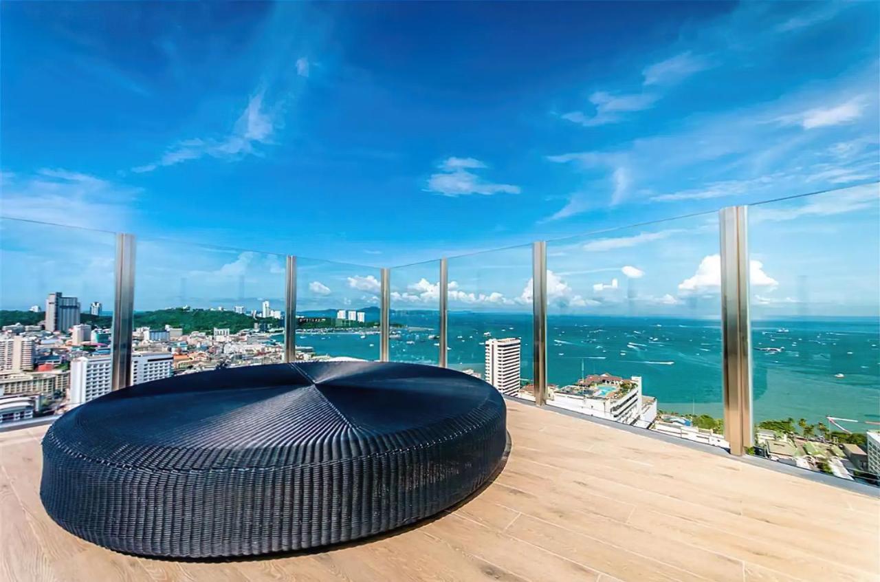 Central Pattaya Fully Equipped Condo Next To Beach Exterior photo